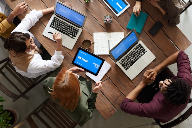 How to Use the Power of Key Users for Successful Technology Adoption