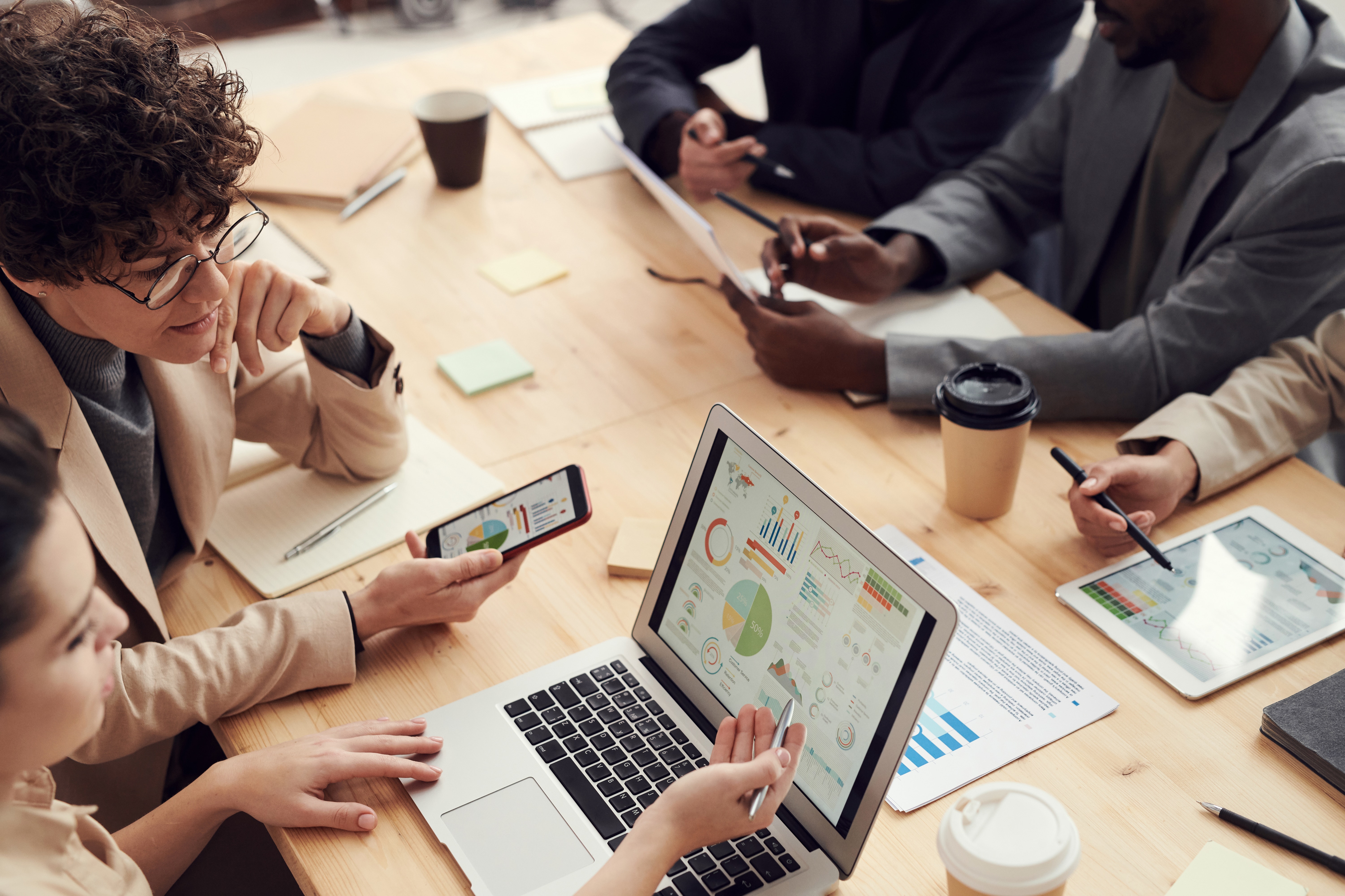 How to Effectively Monitor Your Employees’ Training Progress 